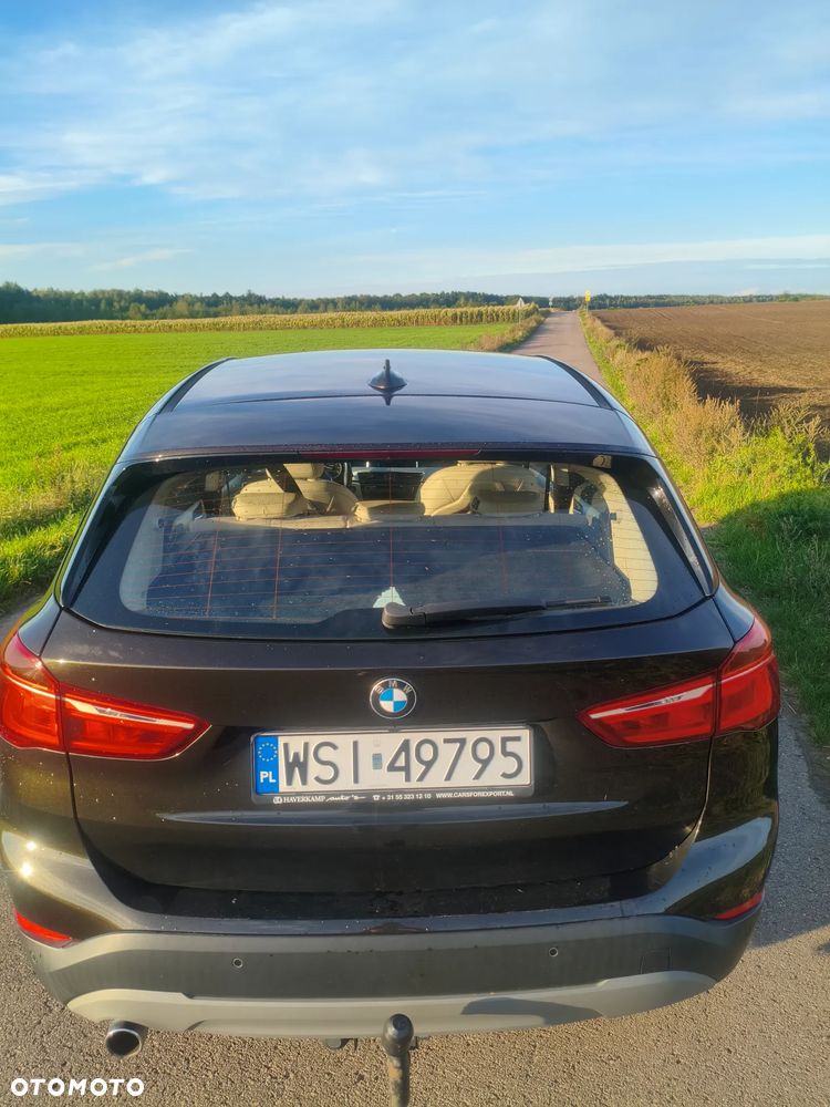 BMW X1 sDrive18d Sport Line - 10