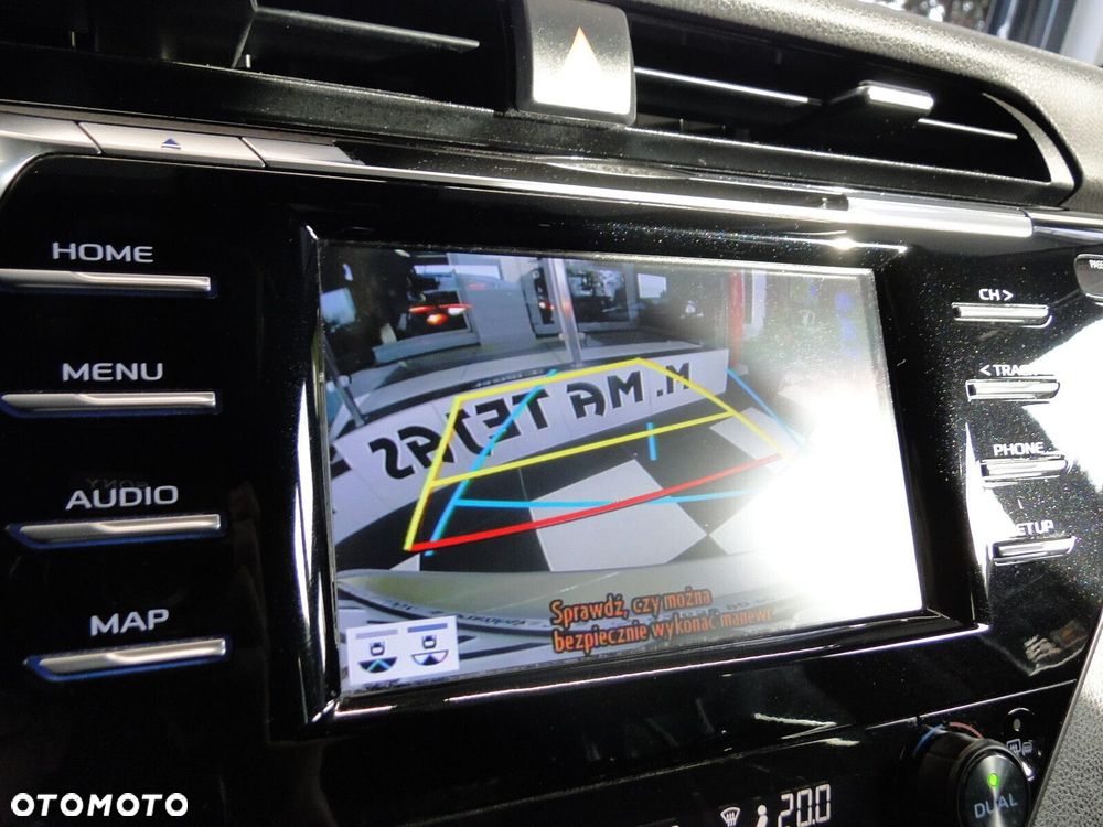 Toyota Camry - 30
