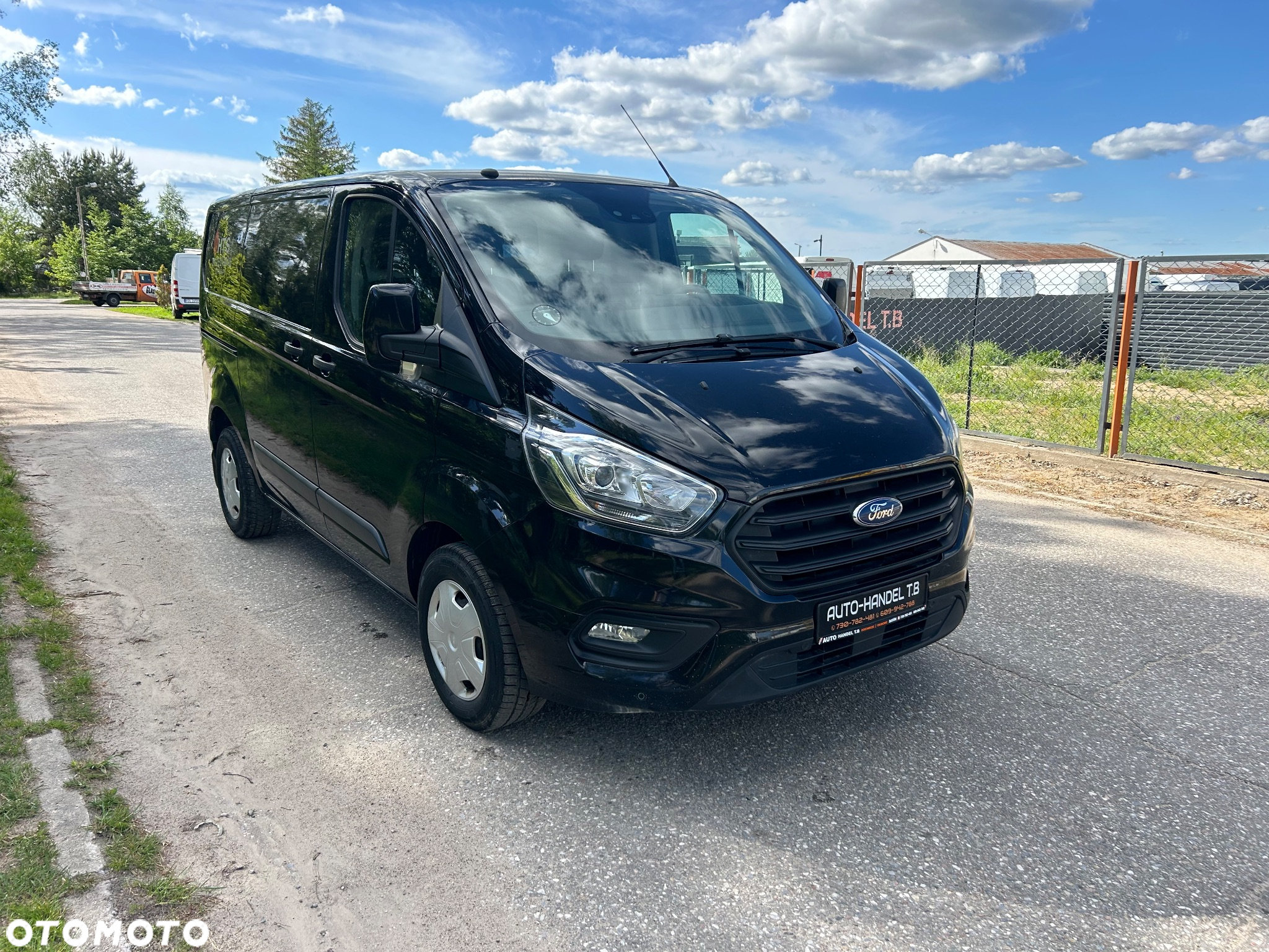 Ford Transit Custom - 11