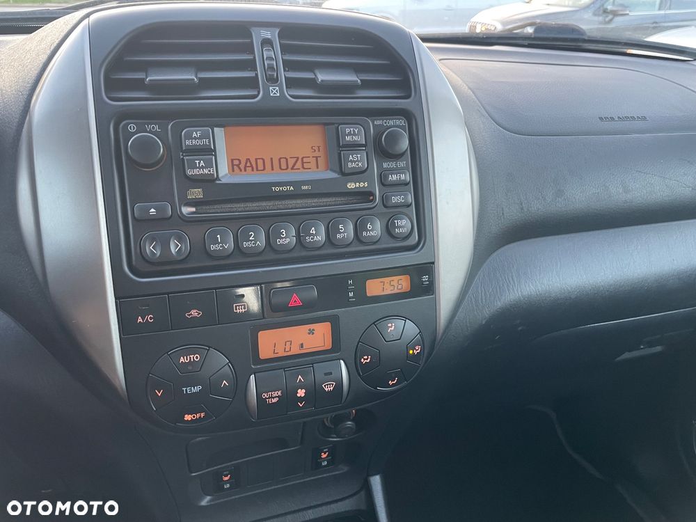 Toyota RAV4 2.0 D-4D Prestige - 10