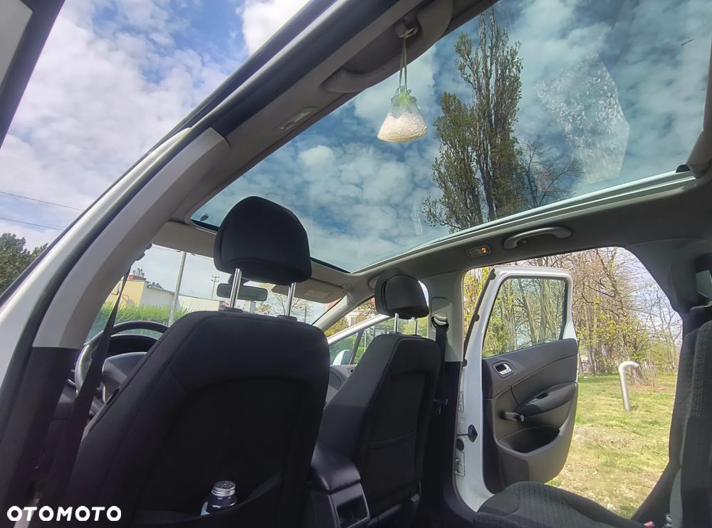 Peugeot 308 ver-1-6-hdi-trendy - 13