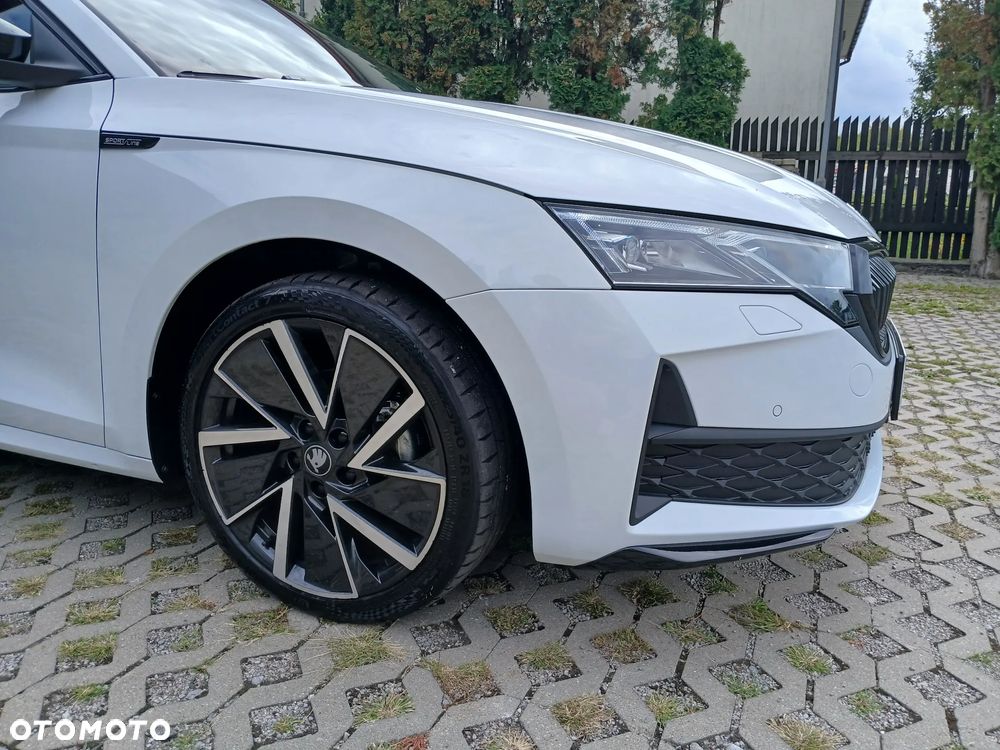 Skoda Octavia 2.0 TDI Sportline DSG - 16