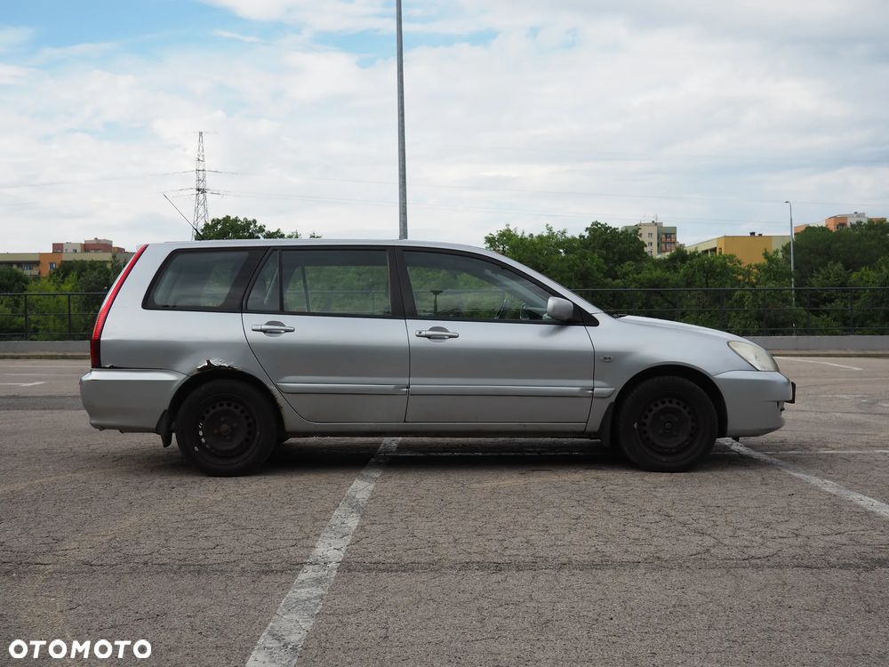 Mitsubishi Lancer - 4