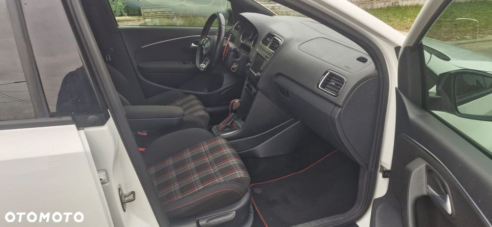 Volkswagen Polo 1.8 TSI (Blue Motion Technology) DSG GTI - 10