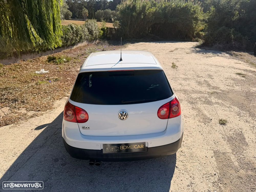VW Golf - 16