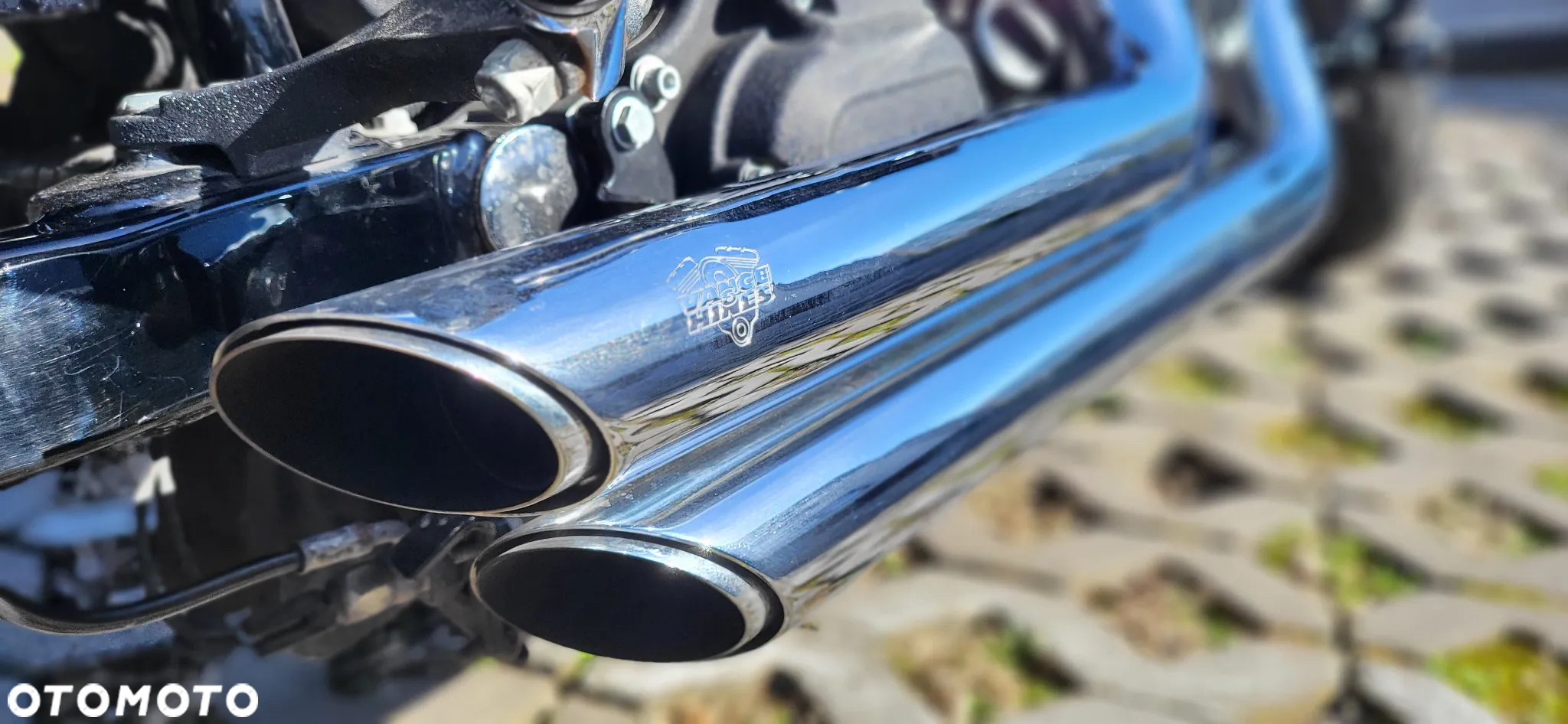 Harley-Davidson Dyna Street Bob - 5