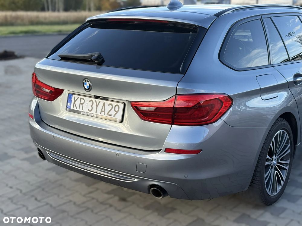 BMW Seria 5 520d Sport Line - 3