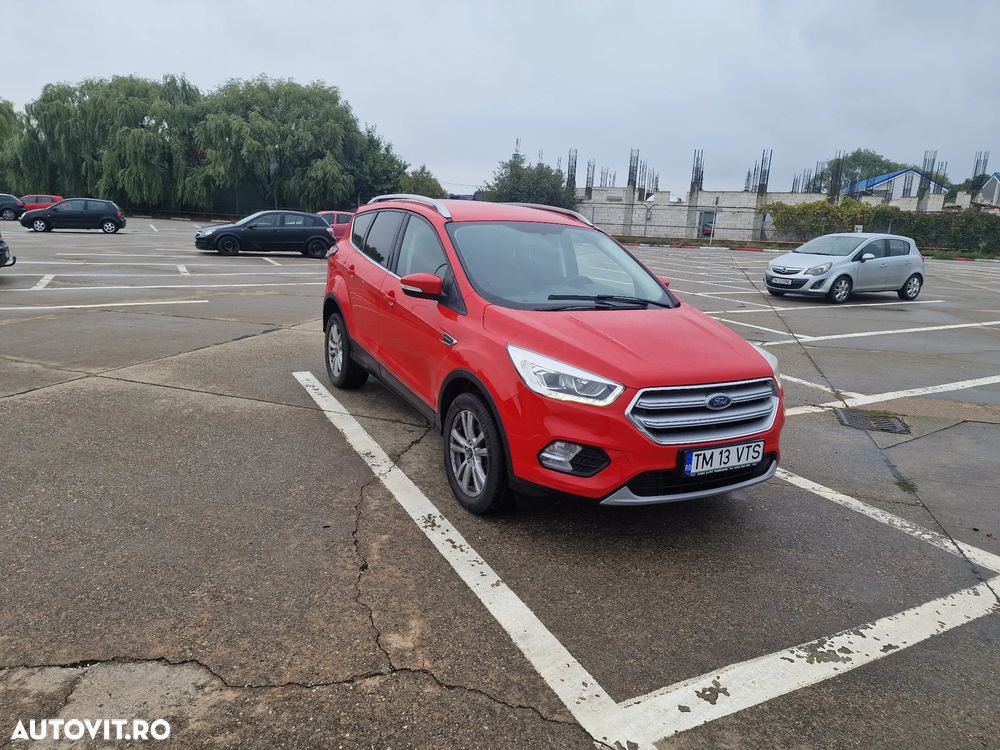 Ford Kuga 2.0 TDCi 2x4 Aut. Titanium - 3