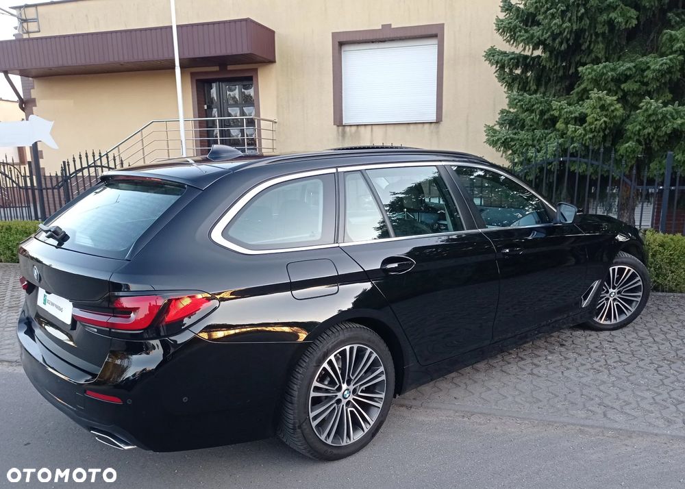 BMW Seria 5 520d Luxury Line sport - 31