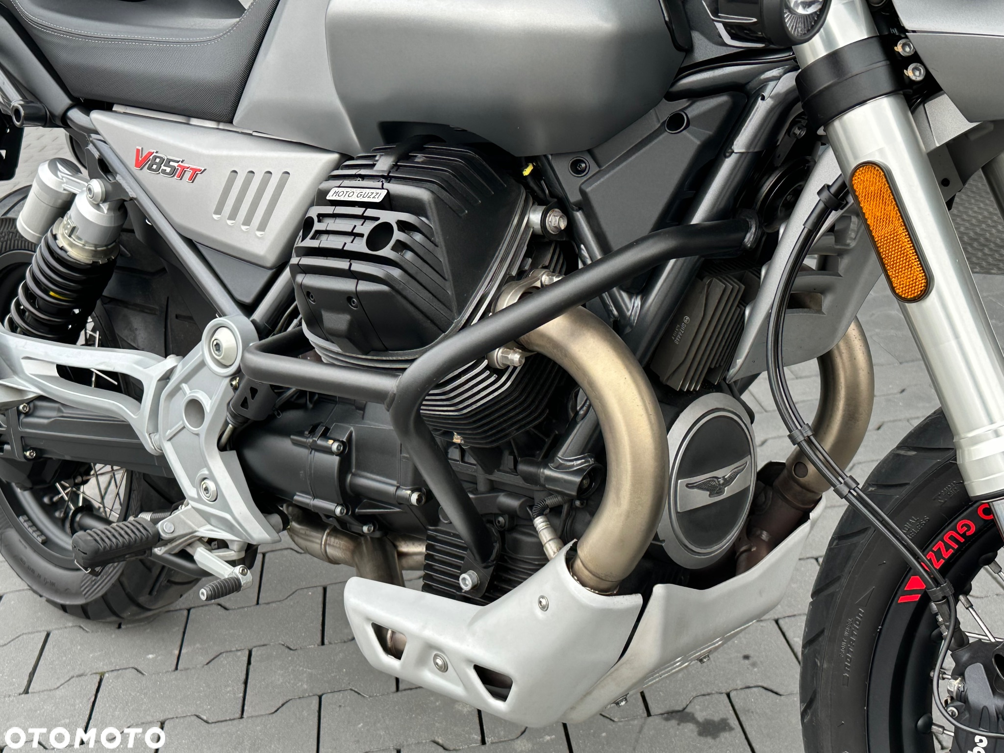 Moto Guzzi V85 - 17