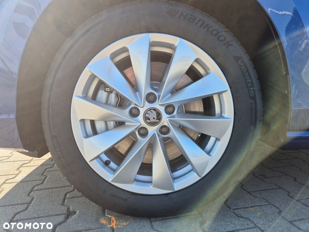 Skoda Superb 2.0 TSI Selection DSG - 8