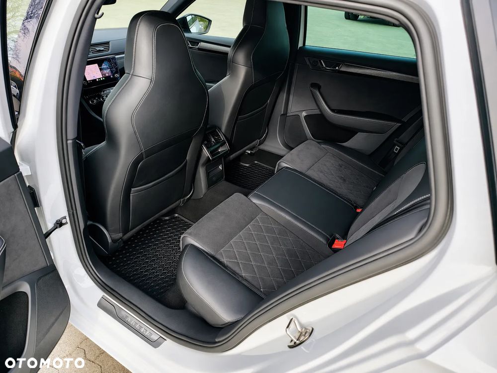 Skoda Superb 1.4 TSI Plug-In Hybrid Sportline DSG - 6