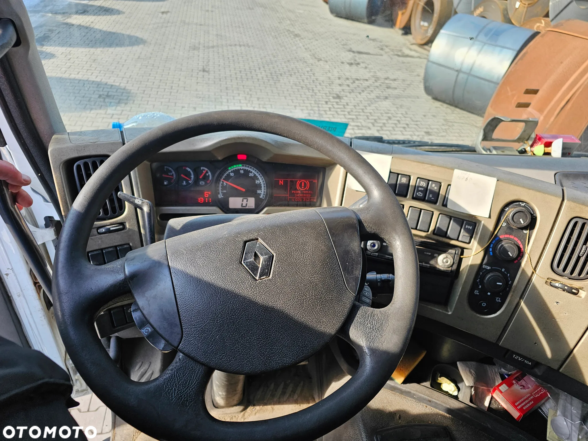 Renault Premium - 28