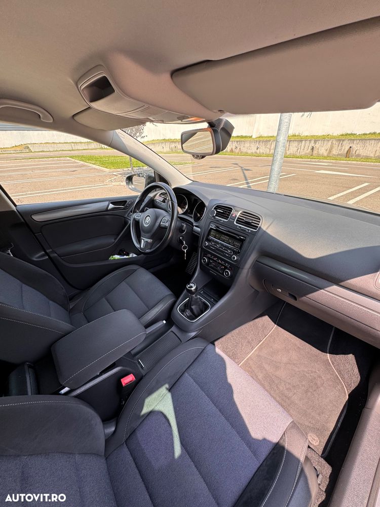Volkswagen Golf 1.6 TDI DPF Style - 8