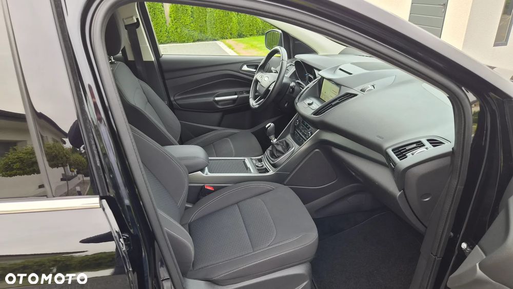 Ford Kuga 1.5 EcoBoost 2x4 Titanium - 8