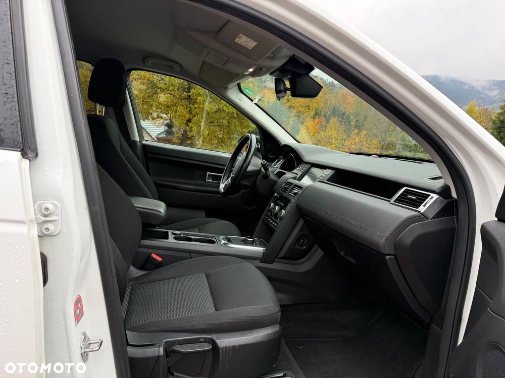 Land Rover Discovery Sport D150 - 9
