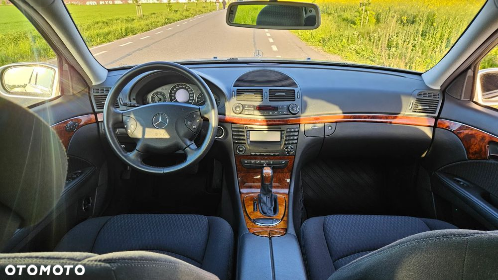 Mercedes-Benz Klasa E 320 Elegance - 20