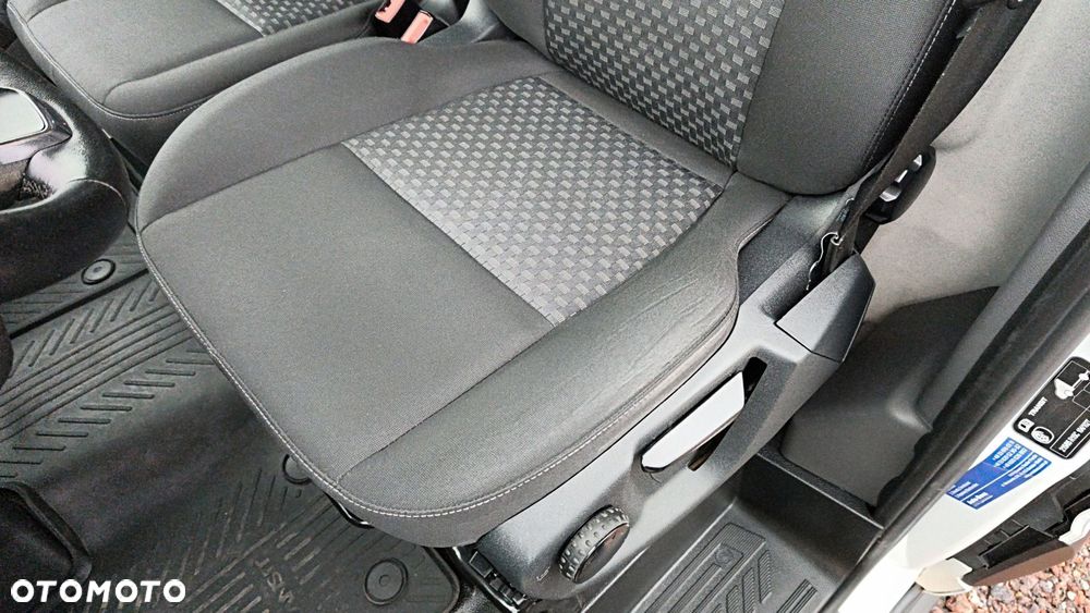 Ford Transit - 18