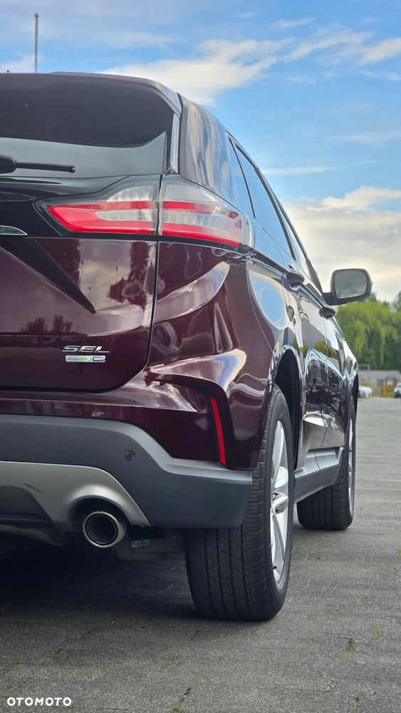 Ford Edge - 18
