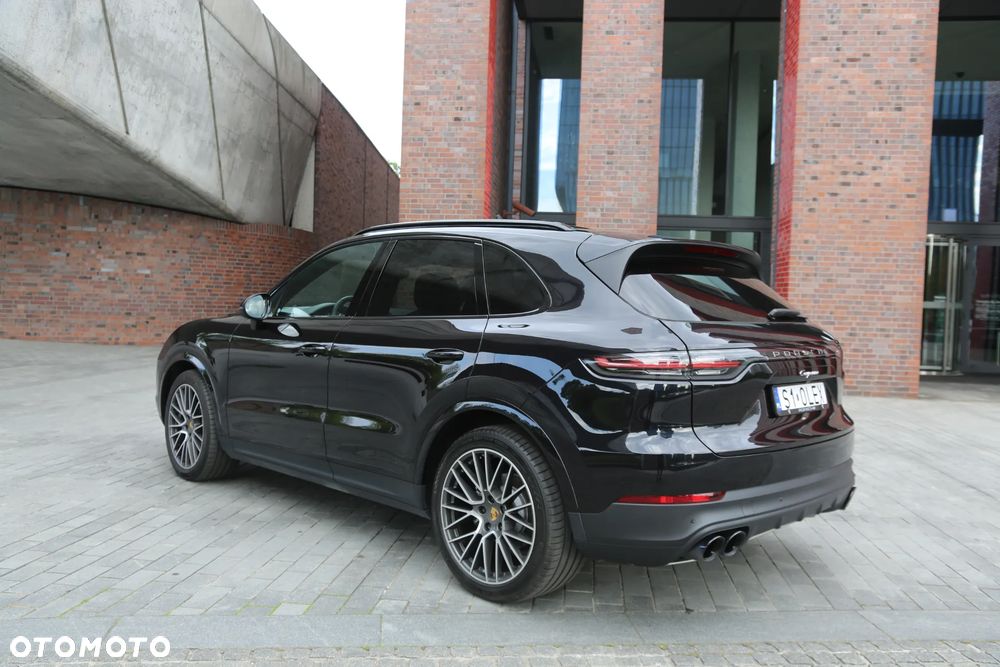 Porsche Cayenne - 35