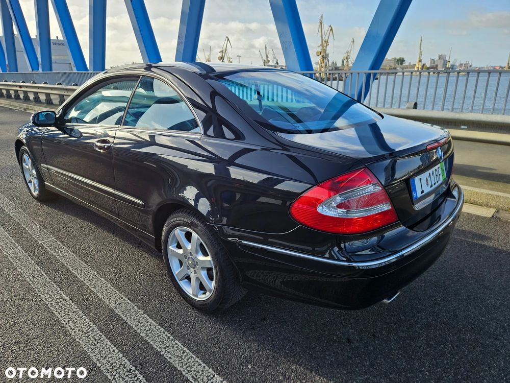 Mercedes-Benz CLK - 10