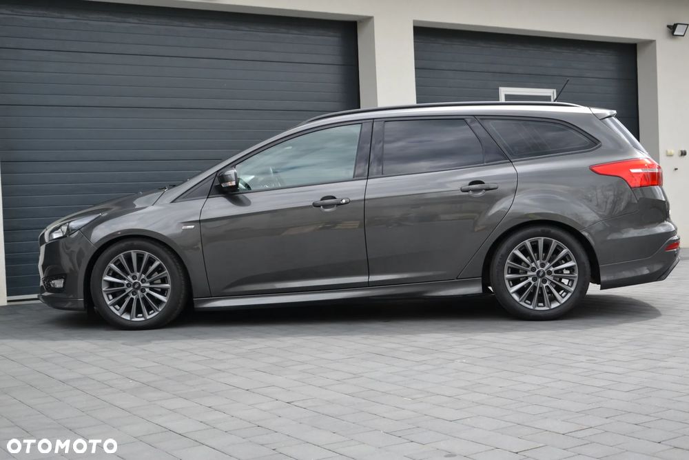 Ford Focus 1.5 EcoBoost ST-Line ASS - 24