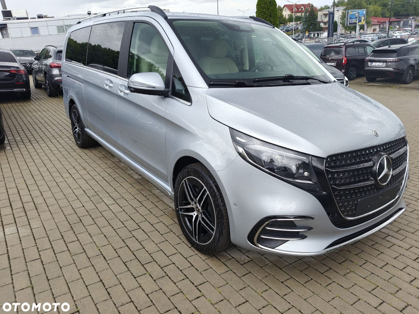 Mercedes-Benz Klasa V - 3