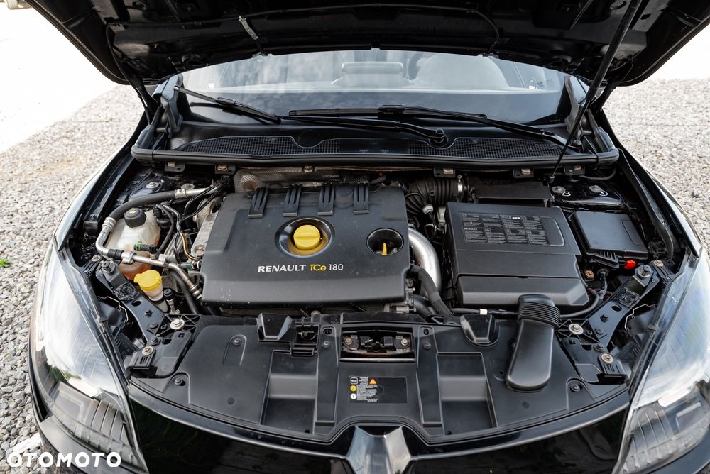 Renault Megane TCe 180 GT - 37