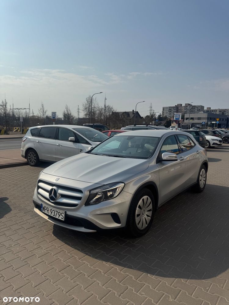 Mercedes-Benz GLA - 3