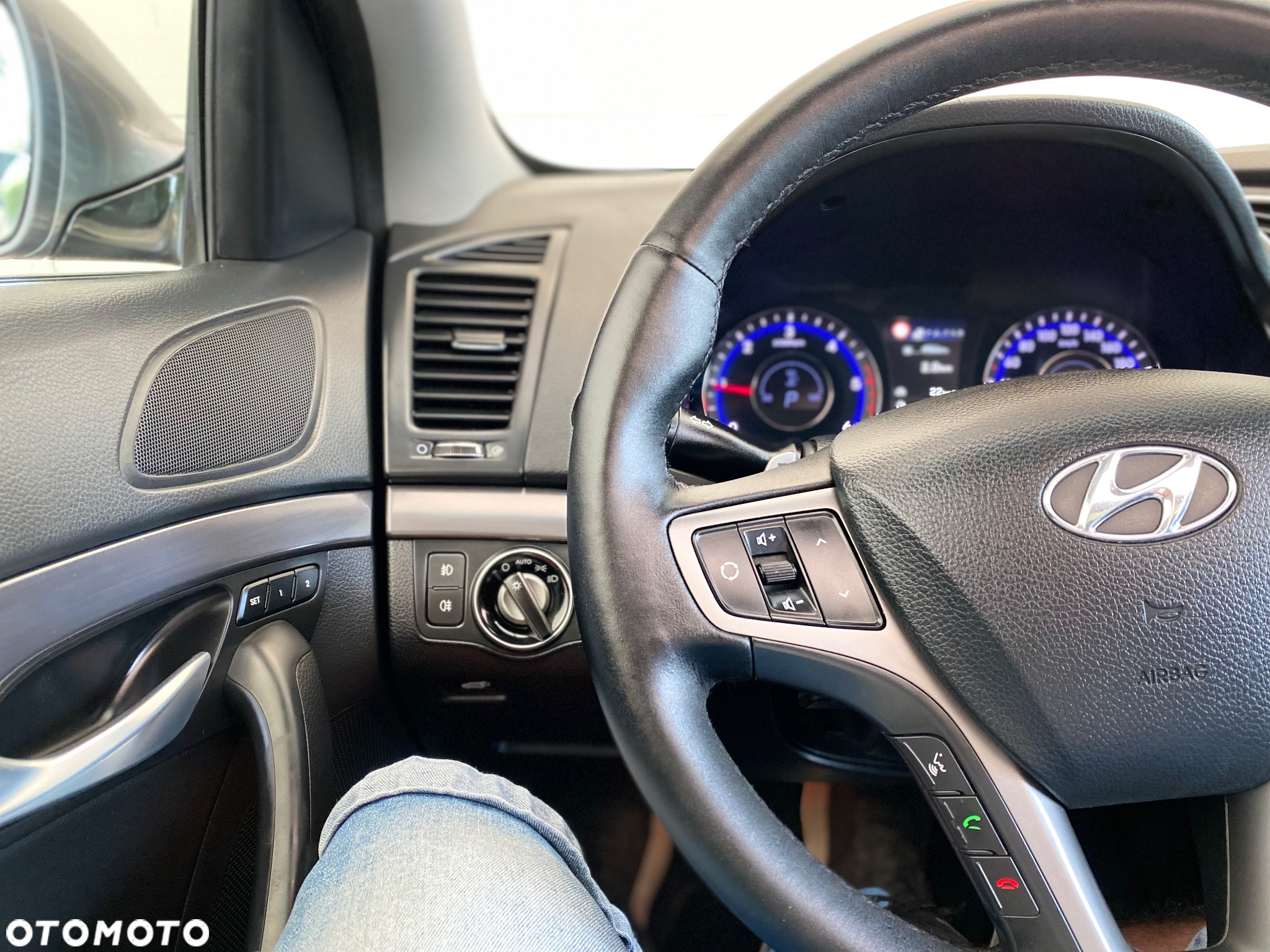 Hyundai i40 1.7 CRDi BlueDrive Premium DCT - 23