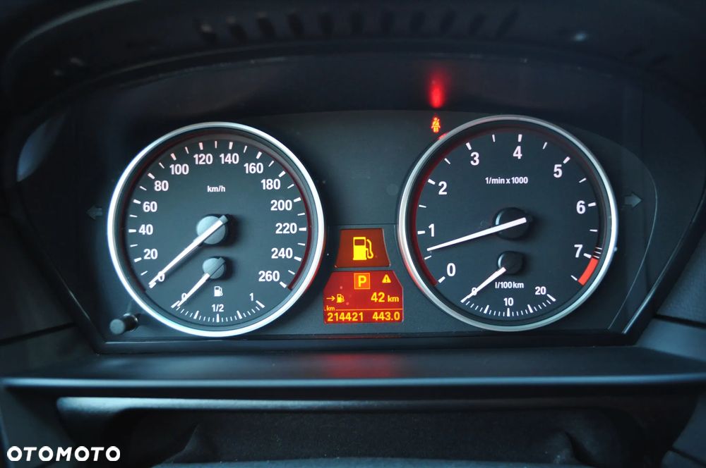 BMW Seria 5 525i Edition Exclusive - 24