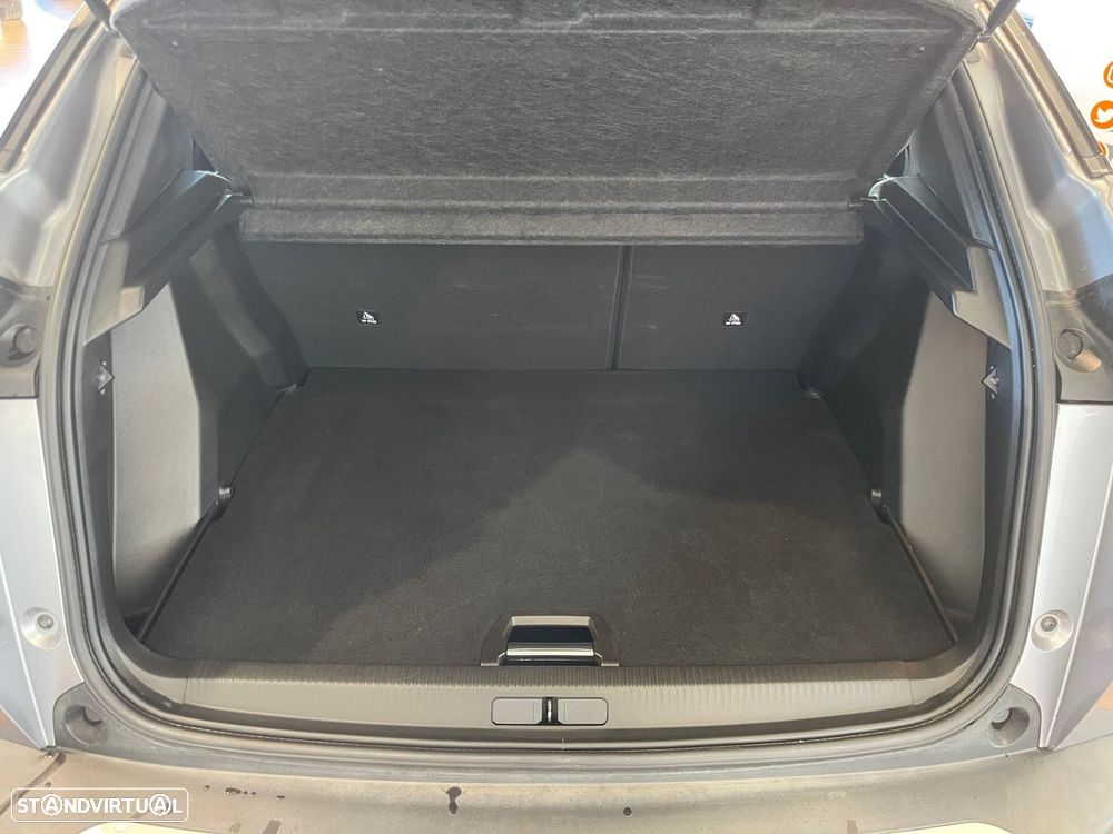 Peugeot 2008 1.2 PureTech Allure Pack EAT8 - 30
