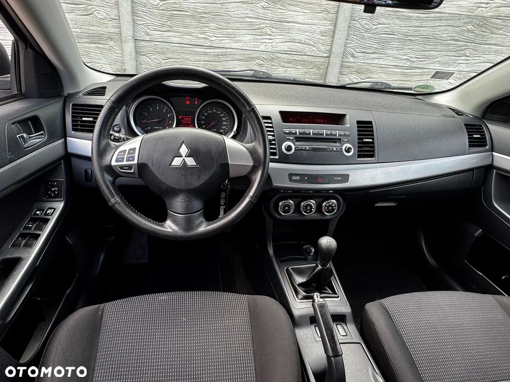 Mitsubishi Lancer 1.6 ClearTec Invite - 31