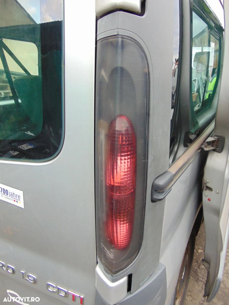 Stop dreapta Opel Vivaro Renault Trafic nissan primastar stop lampa tripla - 1