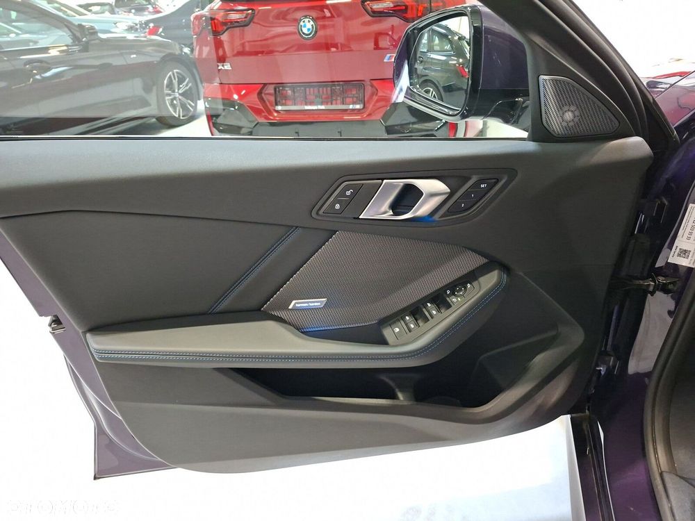 BMW Seria 1 120 mHEV - 8