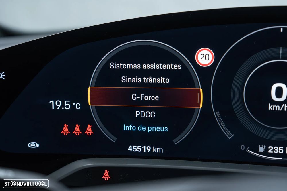 Porsche Taycan Turbo - 34