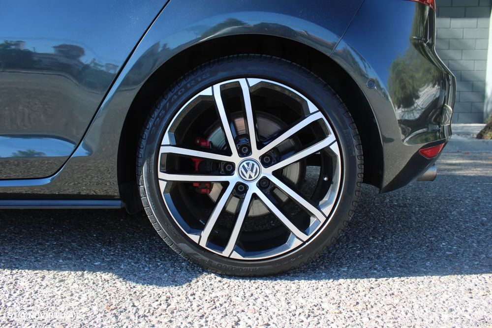 VW Golf GTD (BlueMotion ) - 11