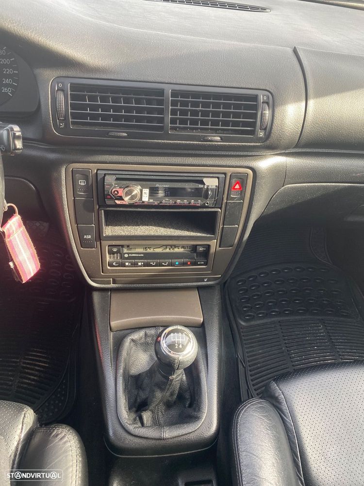 VW Passat 1.9 TDi Confortline - 7