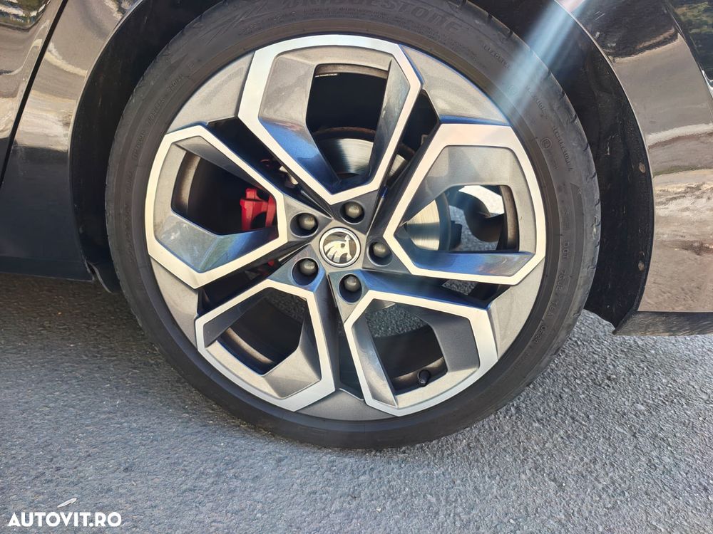 Skoda Octavia 2.0 TDI DSG 4X4 RS - 13