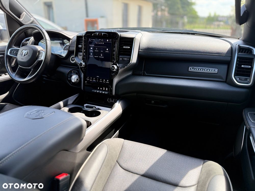 RAM 1500 Crew Cab Laramie - 27