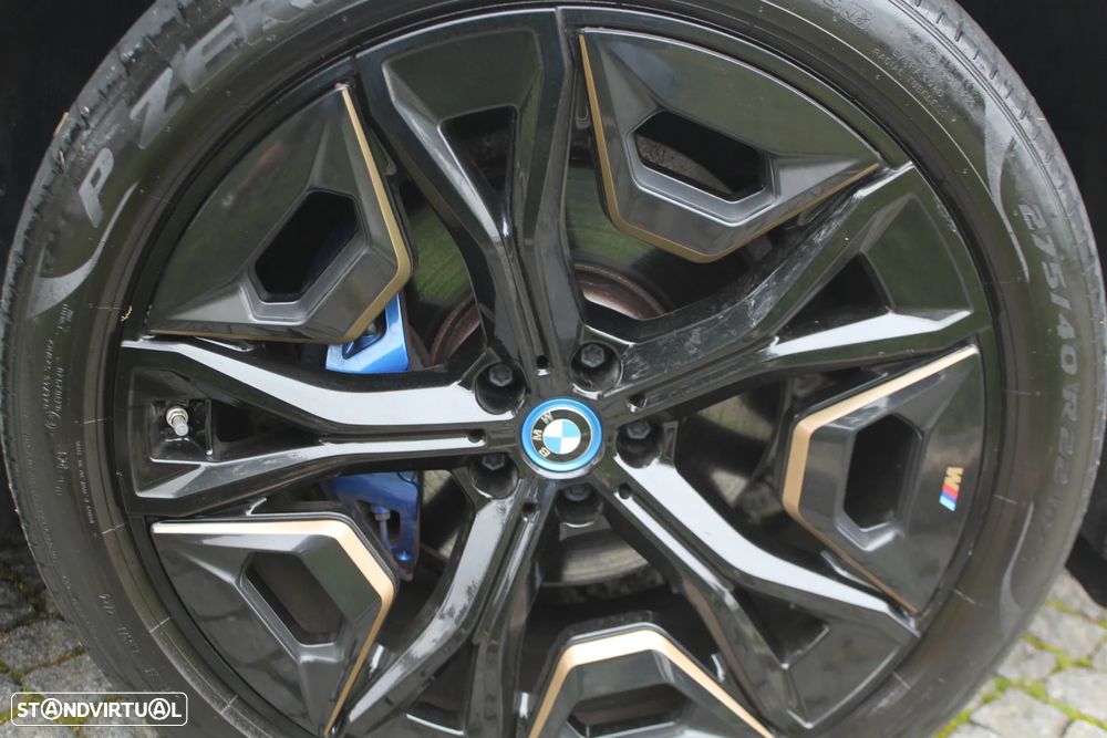 BMW iX M60 - 12