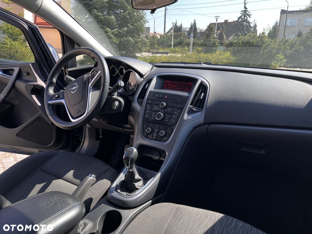 Opel Astra 1.4 T Enjoy - 10