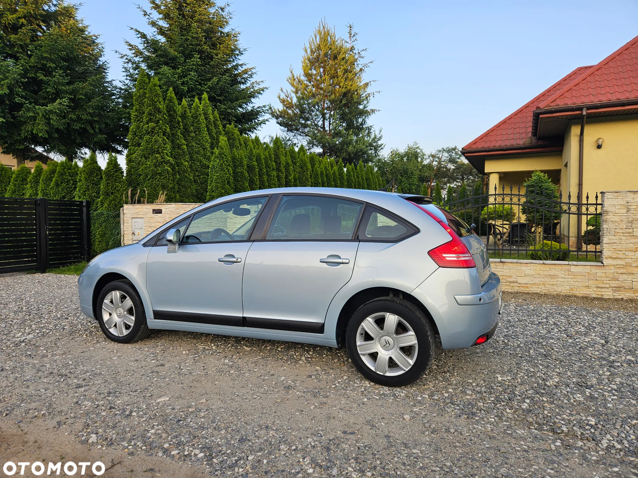 Citroën C4 1.6 16V Confort - 6