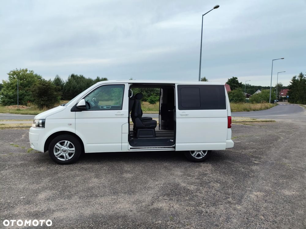 Volkswagen Multivan - 1