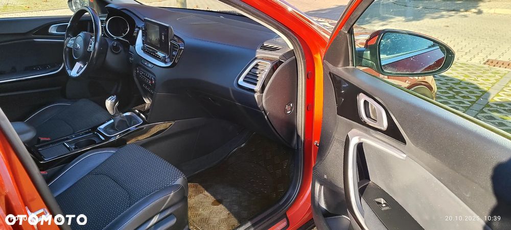 Kia XCeed 1.4 T-GDI L Business Line - 15