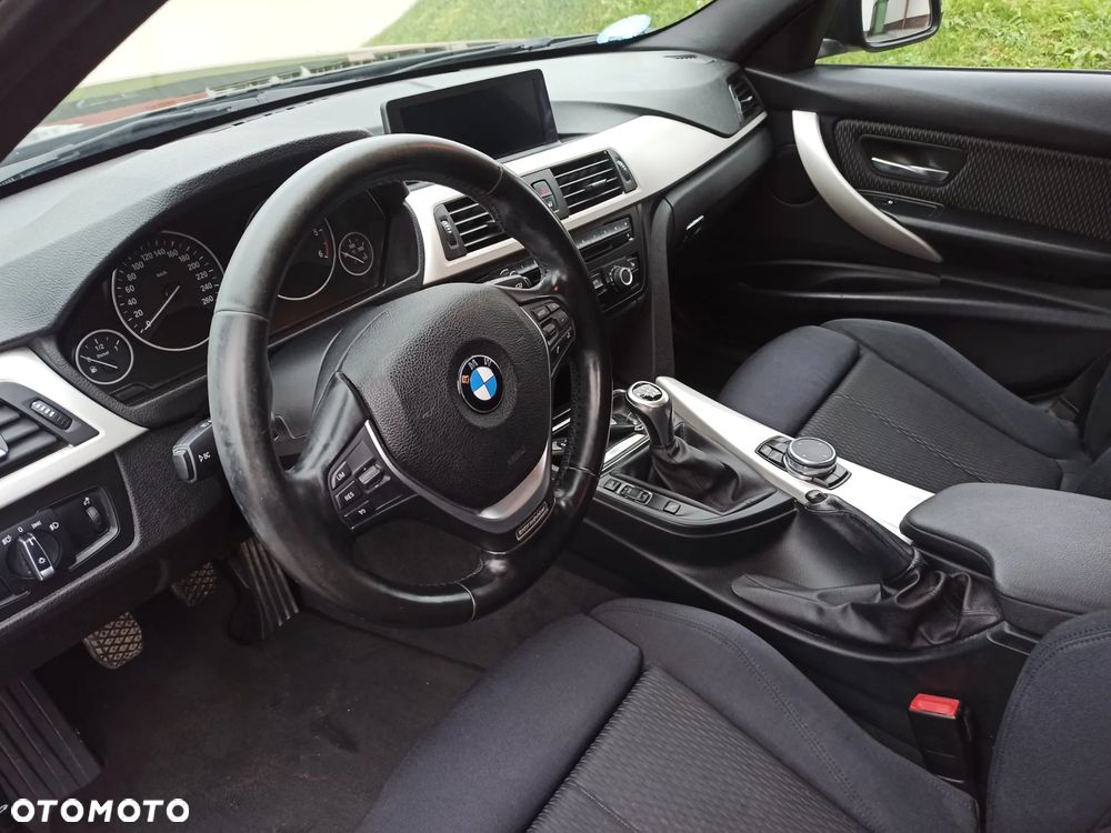 BMW Seria 3 - 16