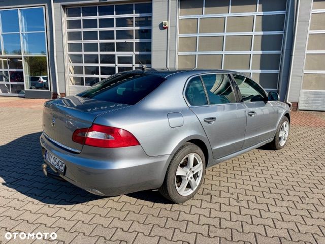 Skoda Superb 1.9 TDI Ambiente - 8