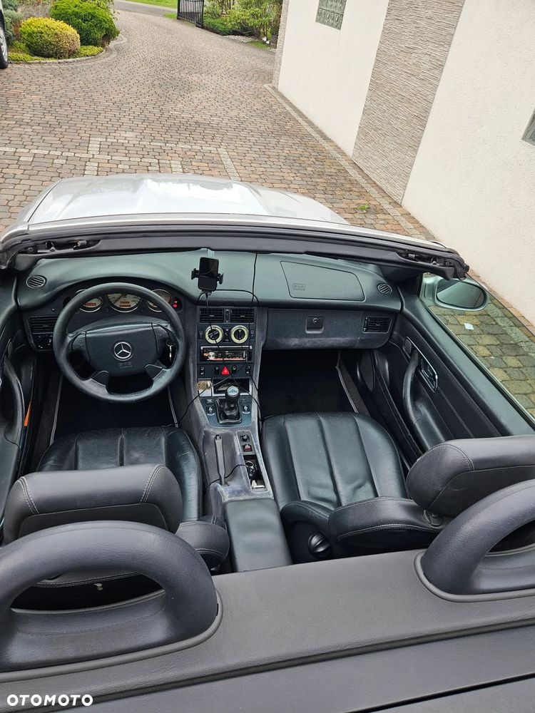 Mercedes-Benz SLK - 24