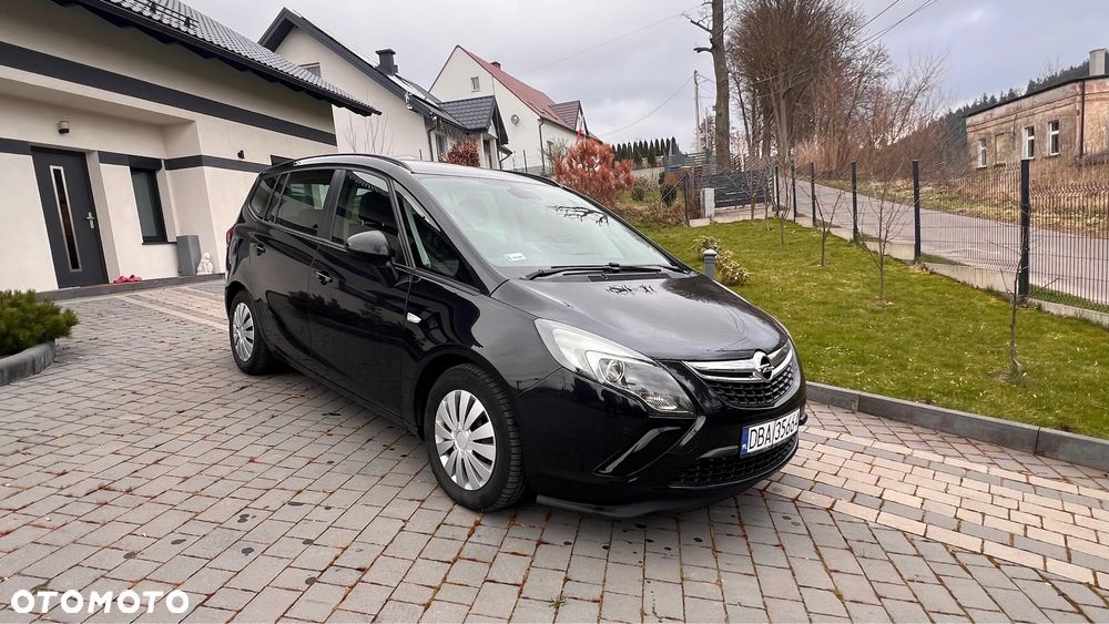 Opel Zafira - 1