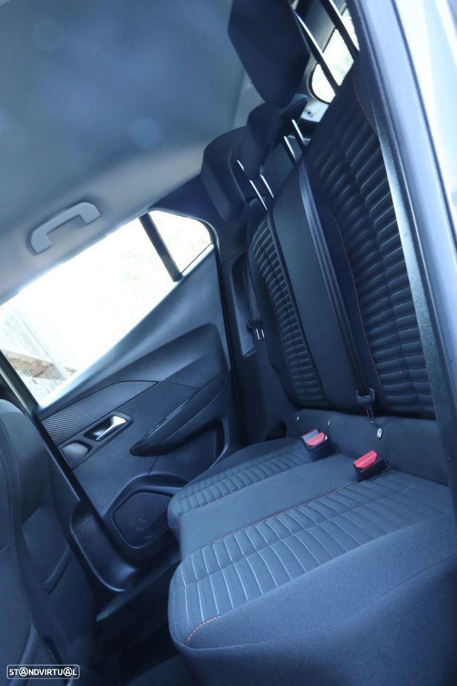 Peugeot 2008 1.2 PureTech Allure Pack - 12